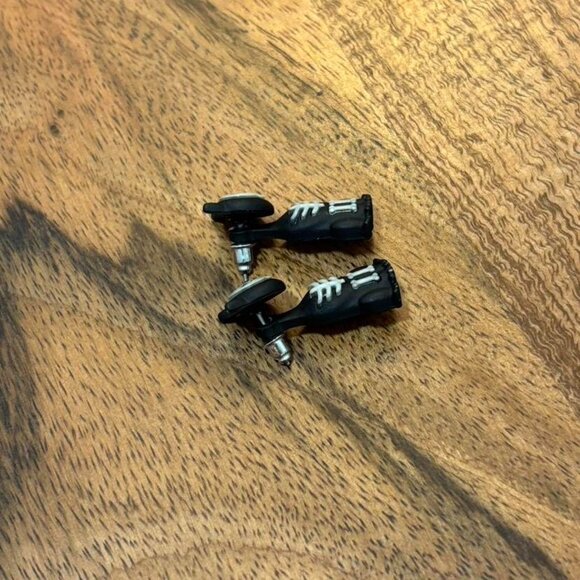 Social Collision Cat Skeleton Glow-In-The-Dark Front/Back Earrings - Picture 4 of 5